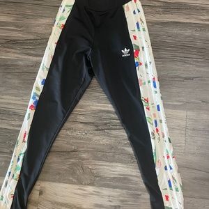 Adidas yoga pants Size SM